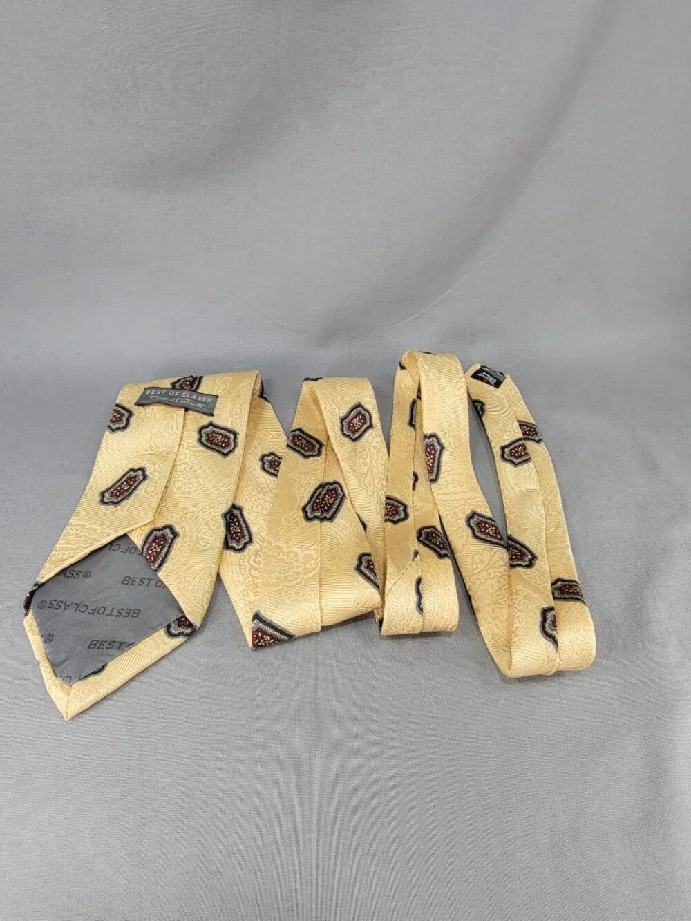 Vtg Robert Talbott Best of Class Silk Necktie Tie Mens Yellow Red Geometric USA